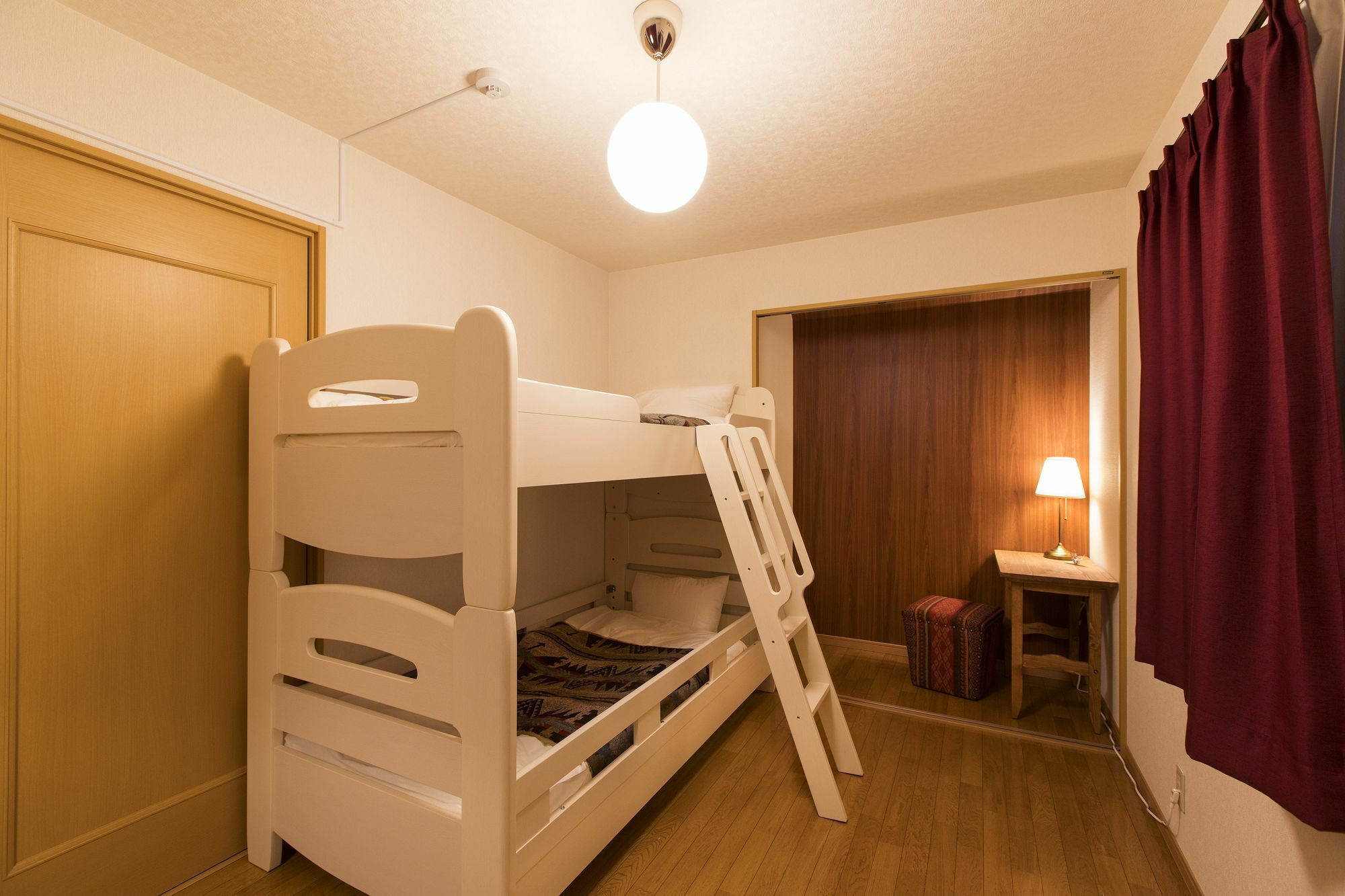 Japan Hostel Shinya Tokkyu Tokio Buitenkant foto
